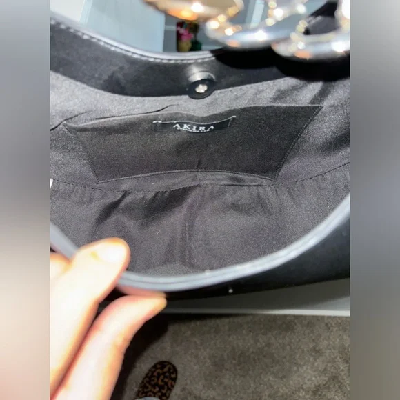 Akira Black mixed metals chain bag - Picture 5 of 10